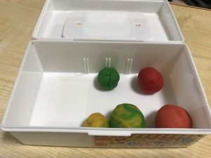 100均　粘土グッズ